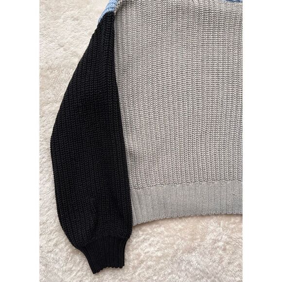 POPSUGAR at Kohl's Colorblock Crewneck Sweater in Heather Gray, Blue & Black - Picture 4 of 14